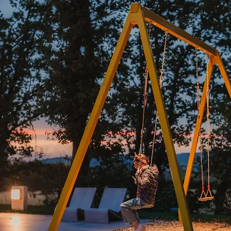 Kindadom - Maison Pour Insolites Et Inoubliables En Belgique * Montzen