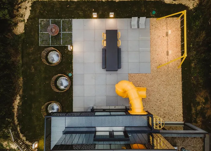 Kindadom - Maison Pour Insolites Et Inoubliables En Belgique Montzen